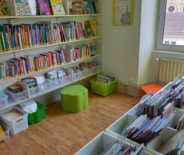 photo intérieur de la bibliothèque de Mommenheim